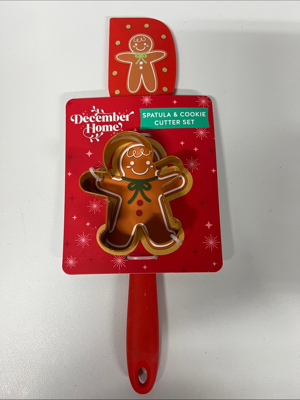 Red Gingerbread Spatula & Cookie Cutter Set